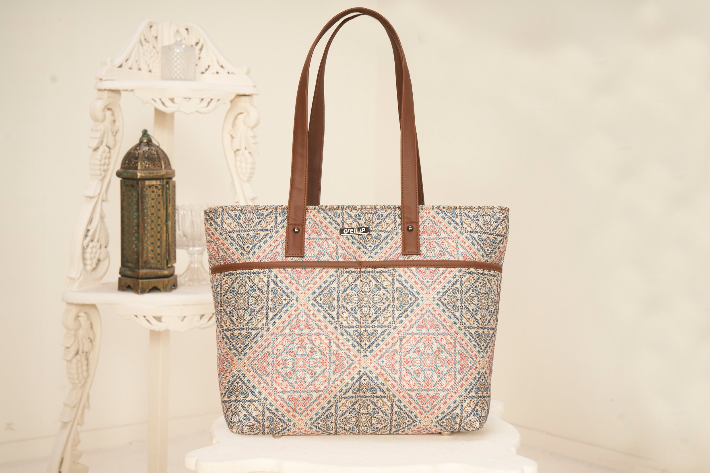 Citron 001: Versatile Charm - Printed Canvas Tote for Every Adventure