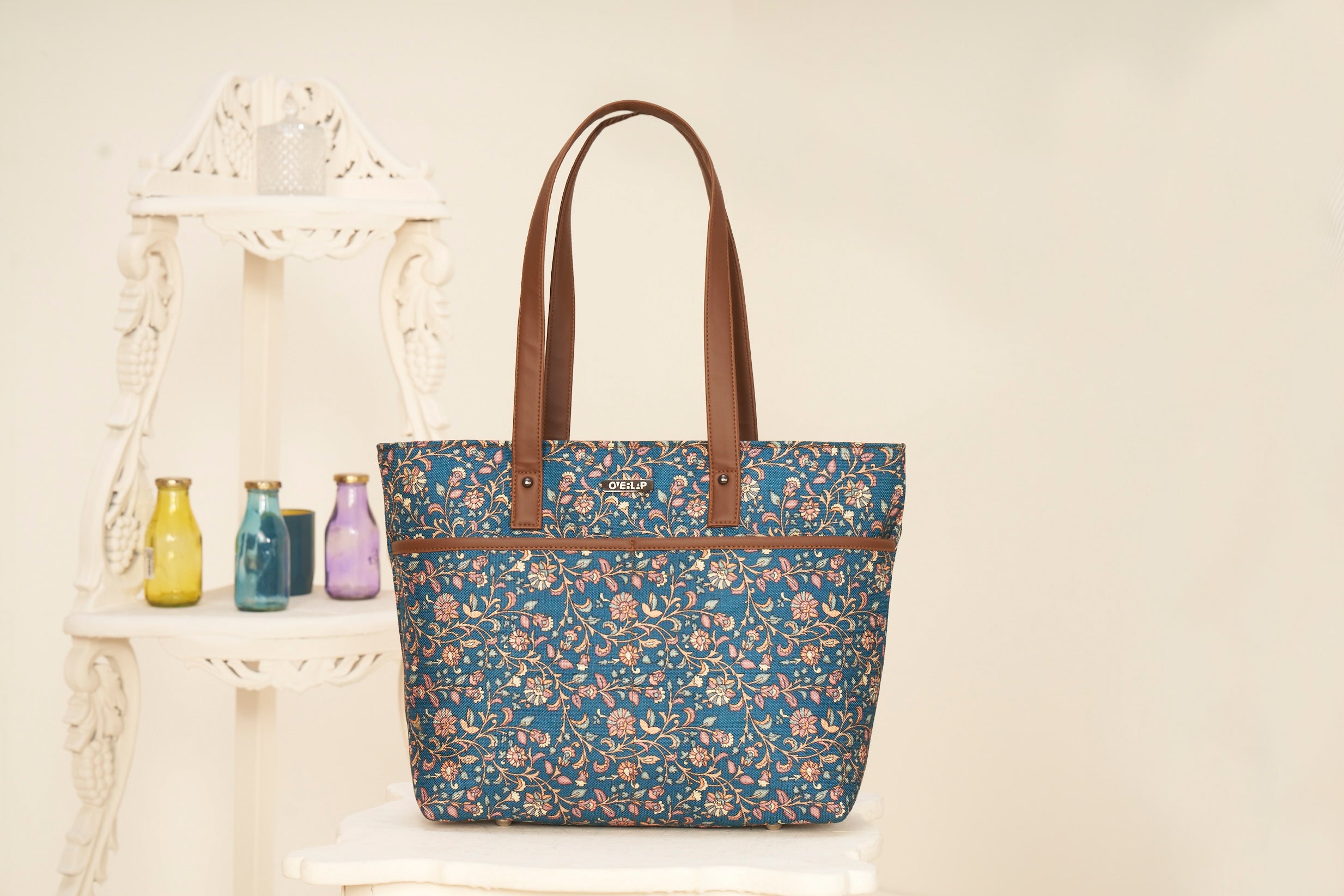 Citron 006: Colorful Carryall - Expressive Canvas Tote for All Occasions