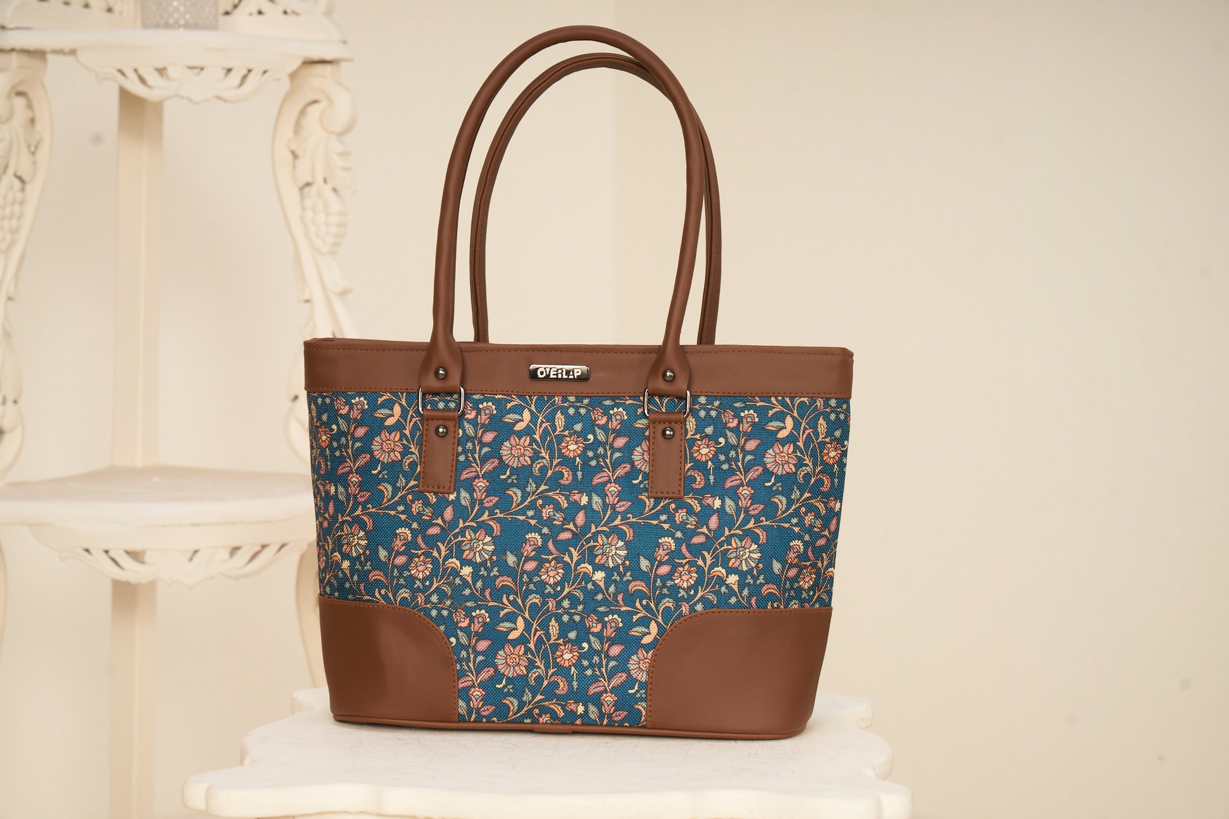 Everyday Adventure: Aora 006 - Printed PolyCotton Canvas Tote, Your Reliable Companion