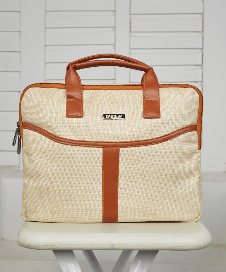 Stylish Jute Laptop Sleeve - Eco-Friendly Protection for Professionals