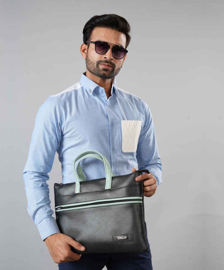 Handcrafted Jute Laptop Sleeve - Eco-Friendly Protection for Professionals